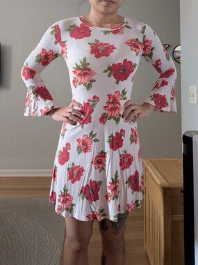 Pink Floral Forever 21 Sleeved Midi Dress (S)